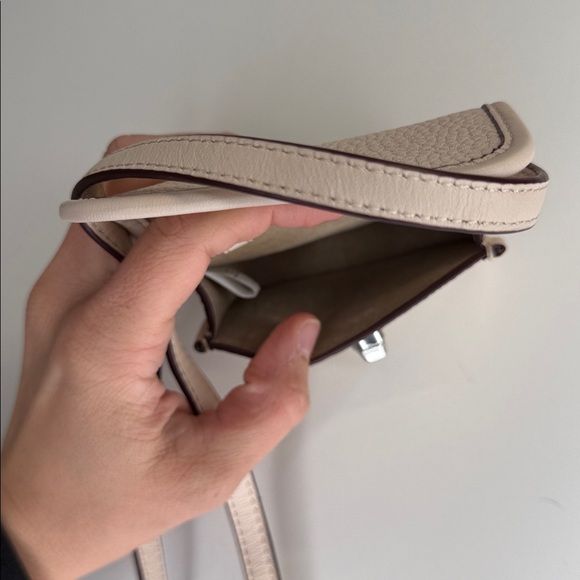 Coach Coachtopia Wavy leather wallet crossbody biege purse bag NFC AirPod case - Picture 12 of 12